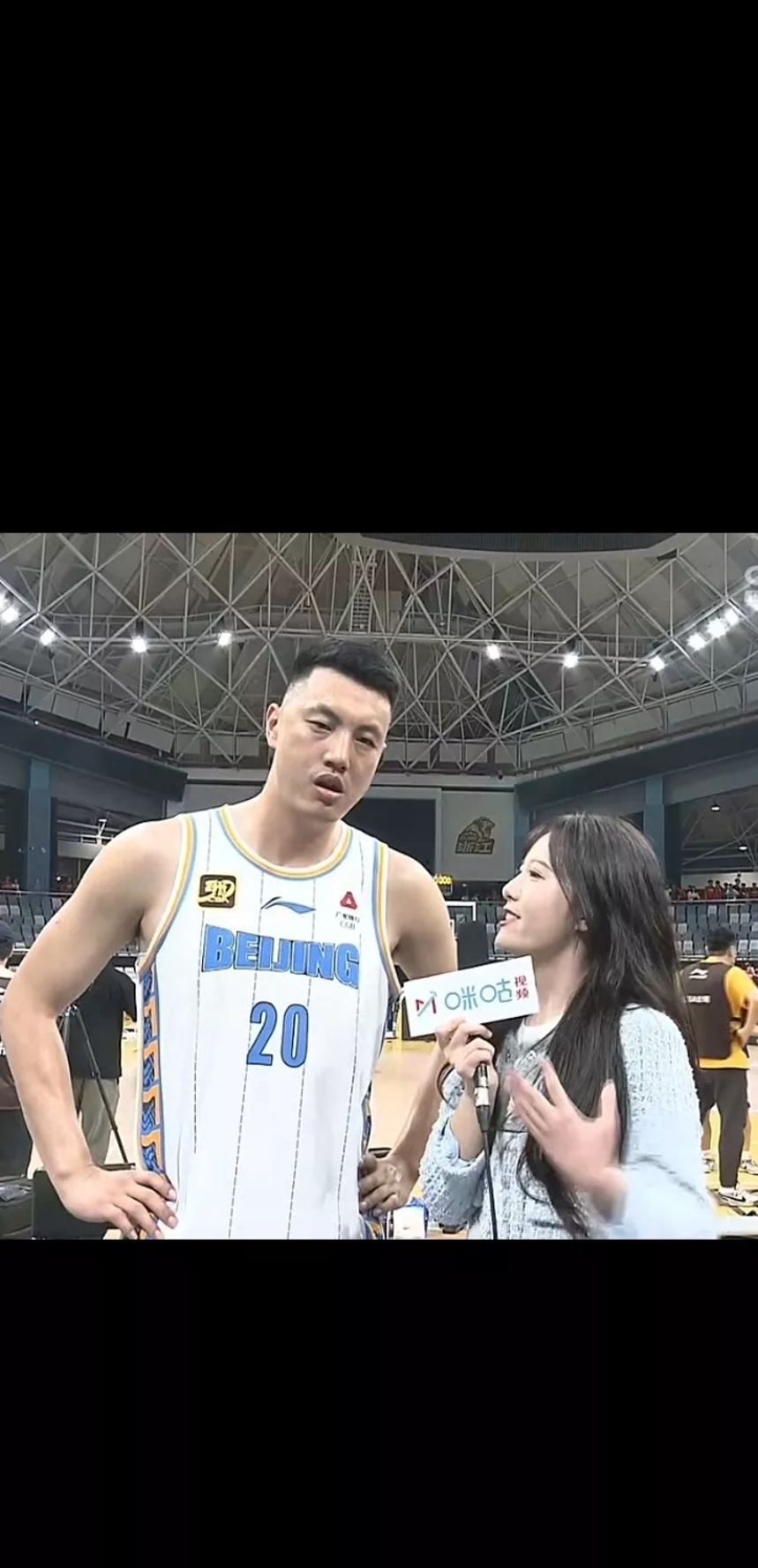 中国官网关于里程碑夜！广厦男篮远射贴柱；德甲赛前刷纪录；球迷炸锅；年轻球员得到机会的信息