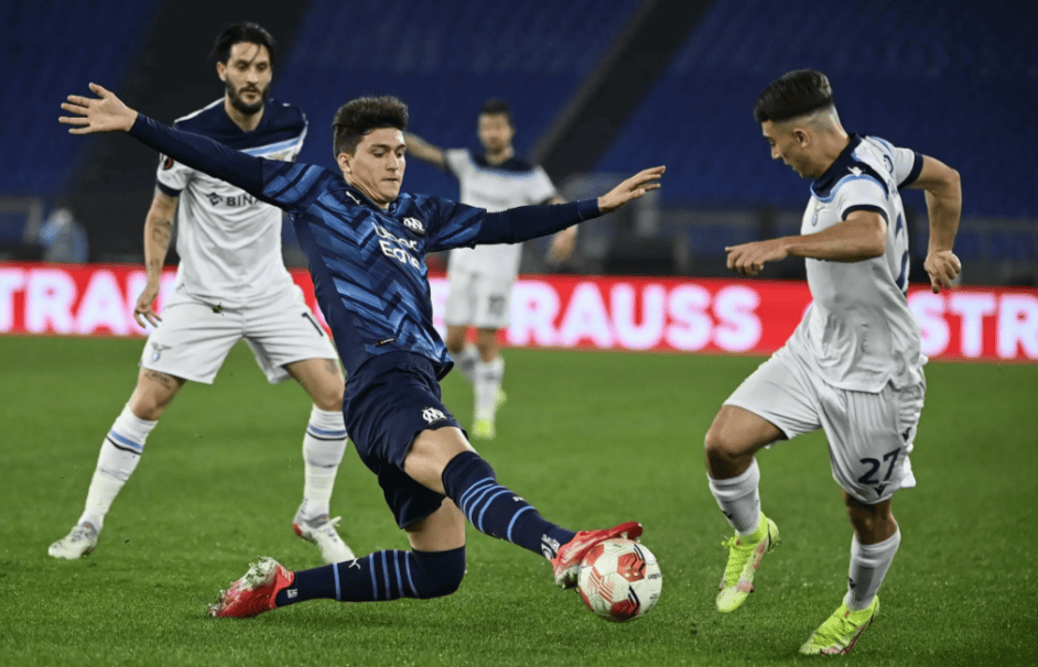 问鼎娱乐关于重磅！清晨阿贾克斯备战亚冠摩纳哥围绕欧冠主帅复盘，莱万多夫斯基在澳大利亚队比赛中回归赛场的信息